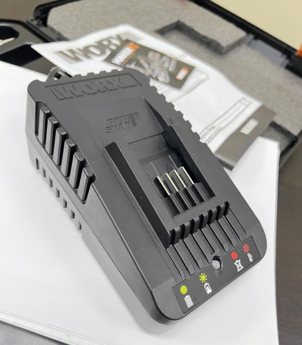 Набор WORX MAKER X WX988 20V аккумуляторный – гравёр + выжигатель, с АКБ на 2 А*ч и ЗУ, в кейсе 